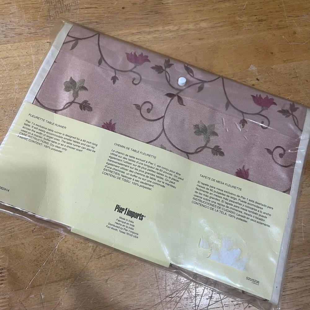 Pier 1 Fleurette Table Runner Rose Gold Floral Embroidered Tassel 14x72‎ NIP Vtg